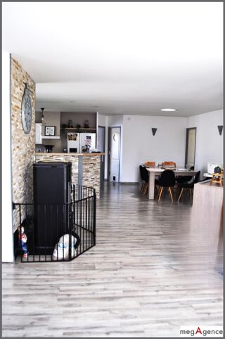  Maison � vendre 9 pi�ces 175 m�