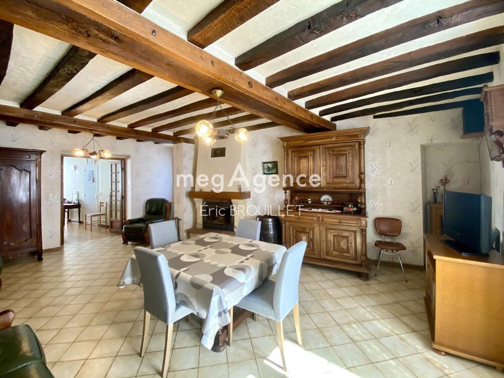 Vente Maison Maison de bourg ancienne avec cour et garage Saint-germain-des-pres