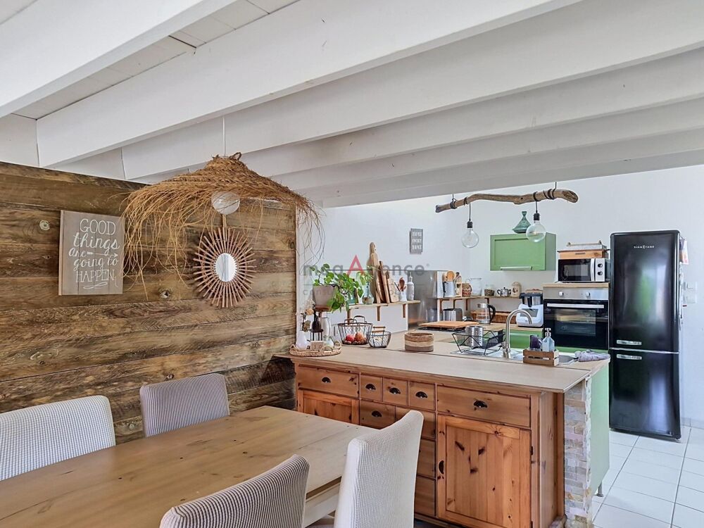 Vente Maison LA MONTAGNE - MAISON - 2 CHAMBRES - BUREAU - JARDIN - GARAGE - STATIONNEMENT La montagne