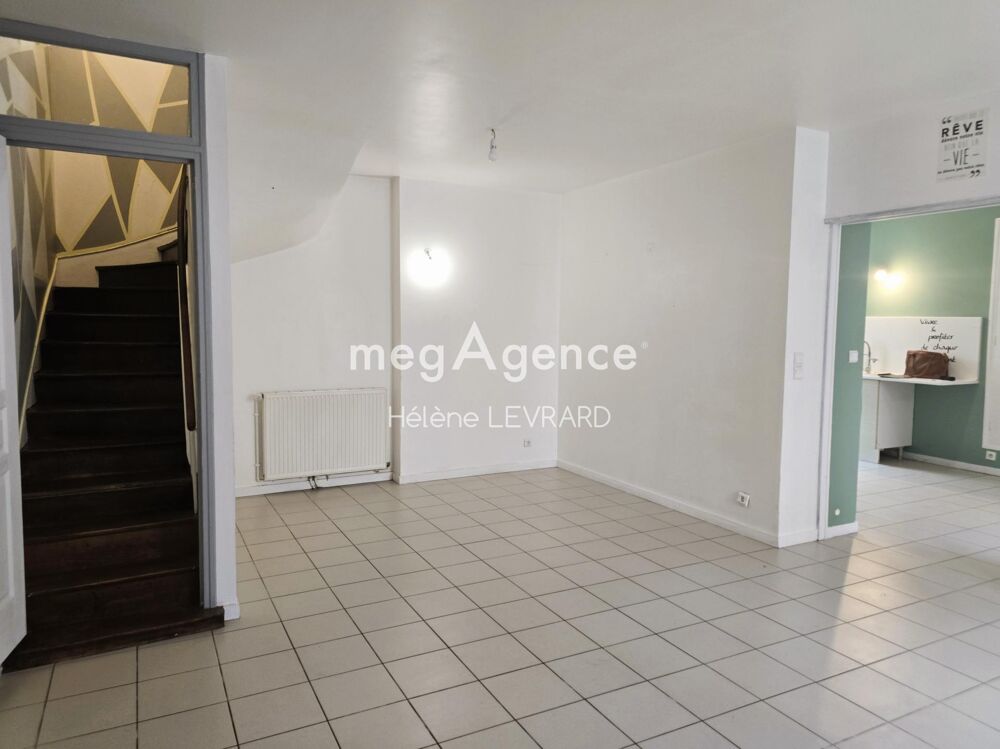 Vente Maison Évron centre-ville : maison 3 chambres avec courette Evron