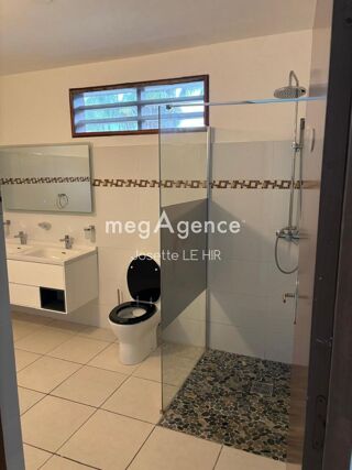  Immeuble à vendre 402 m²