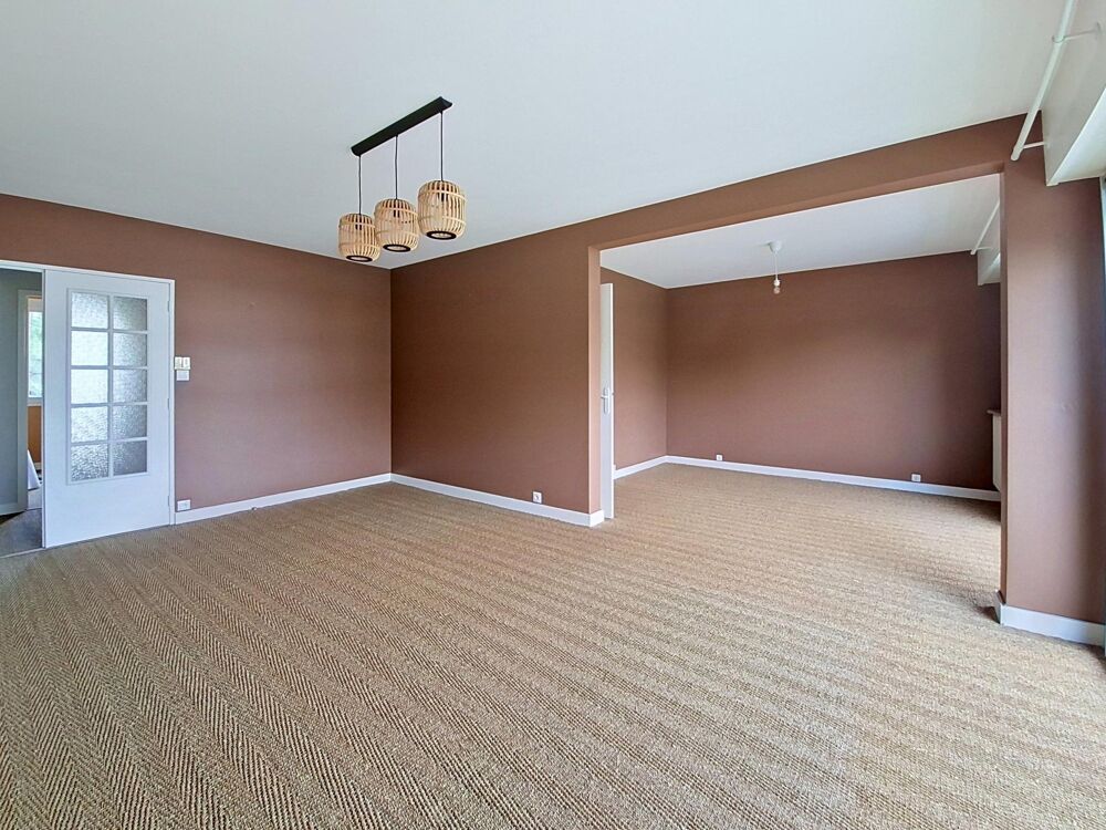 Vente Appartement Appartement rénové de 81 m² – Résidence Saturne à Cholet Cholet