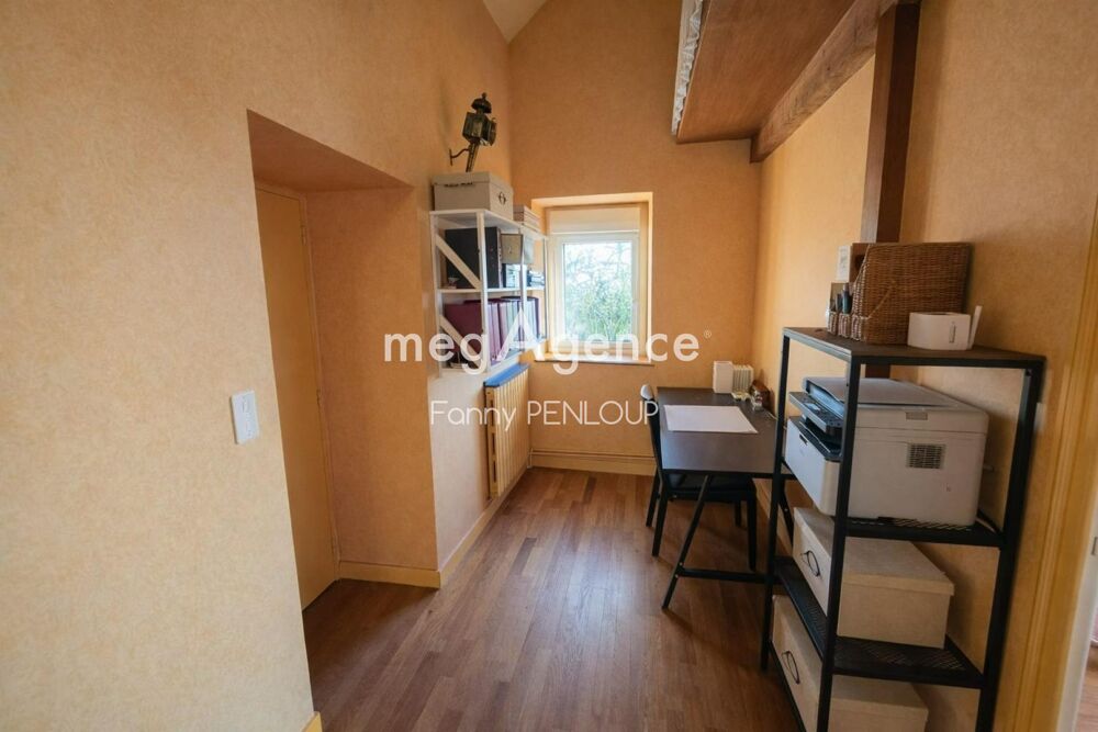 Vente Maison Maison en pierres 6 chambres avec garage et dépendance Les loges-marchis