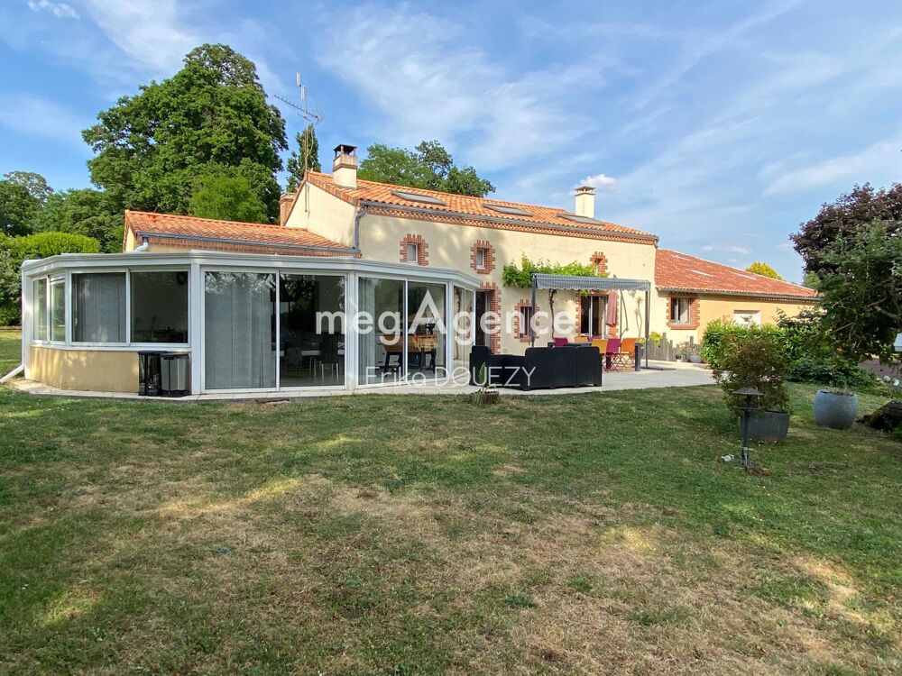 Longère 250m² 7 chambres magnifique jardin avec annexes