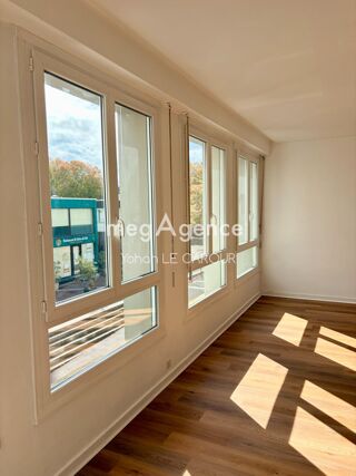 Vente Appartement Lorient centre-ville – T4 de 110 m² lumineux et rénové, 3 chambres Lorient