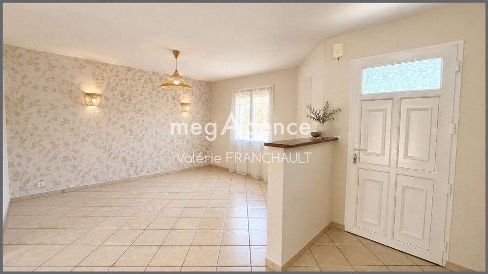 Mareuil sur Lay Dissais, maison de plain-pied, de 96M2 sur une parcelle d'environ 617M2 .