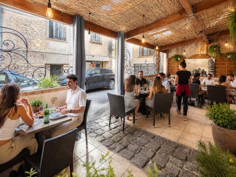   INVESTISSEMENT – MURS COMMERCIAUX LOUÉS – 7,2 % DE RENTABILITÉ – DOMONT 