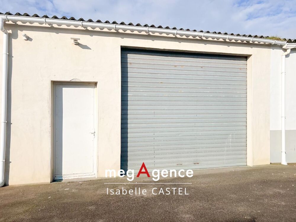   Local professionnel / garage à louer 
