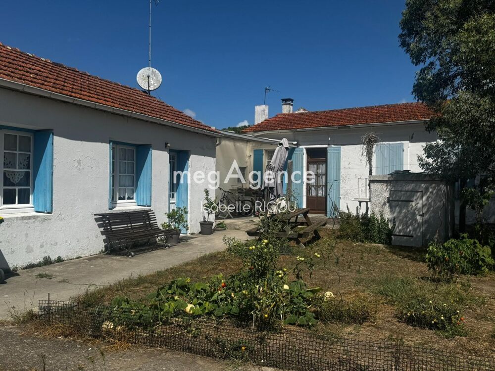DOLUS D'OLERON, côte Ouest, maison charentaise env. 200m² sur 620m²