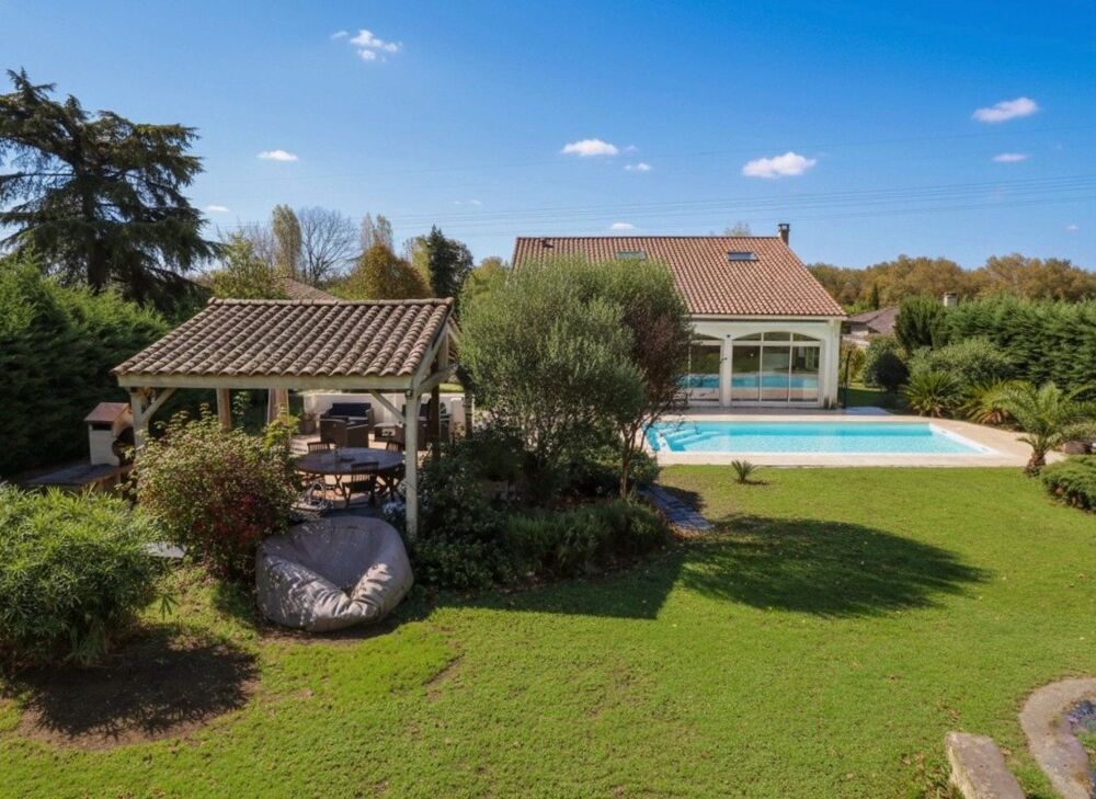 � vendre  Maison Ambar�s-et-Lagrave (33440)