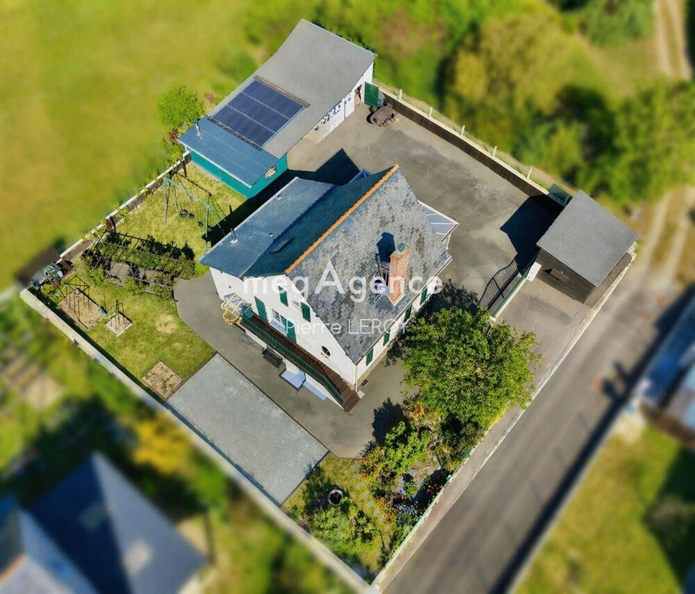 Maison autonome en énergie et en eau à la Possonnière
