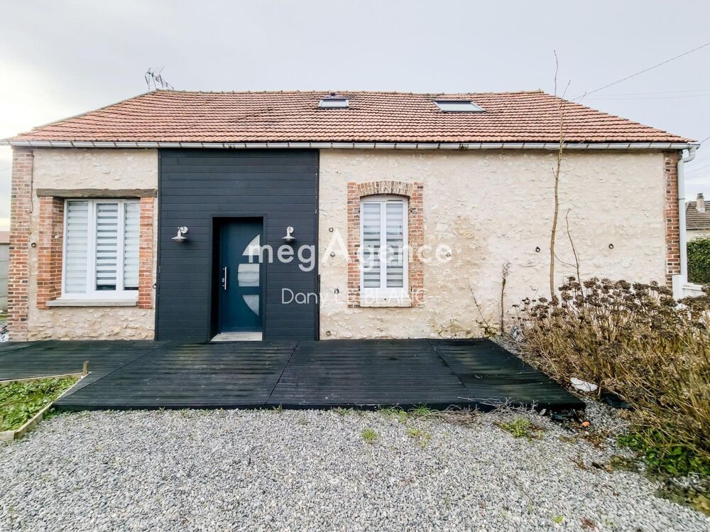 Maison familiale rénovée au coeur de Voves