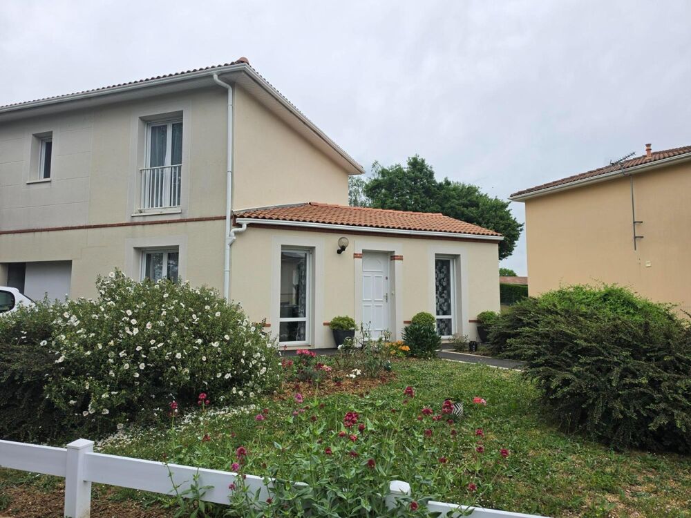 Vente Maison Maison 3 chambres avec garage et terrain de 669 m² à Chantonnay Chantonnay