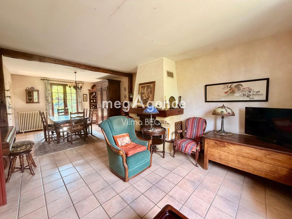Vente Maison Maison familiale 6 pièces – Village avec commerces, à proximité de la gare de Sens Gron