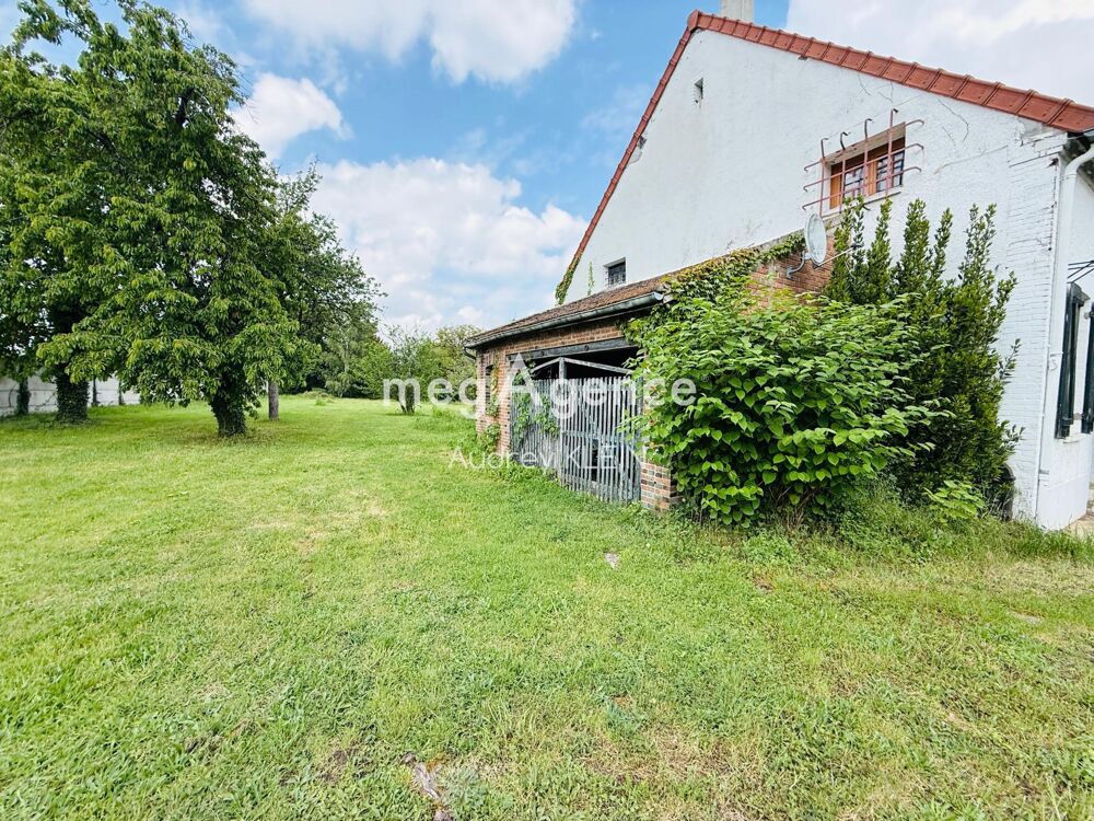 Coup de coeur à Gron : 5 chambres, beaux volumes et jardin spacieux- La totalité du terrain est constructible.