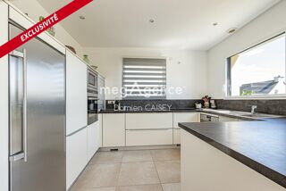  Maison  vendre 6 pices 176 m