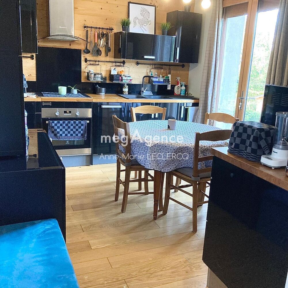 GRANDE MAISON A VENDRE SUR FRANS (01480)