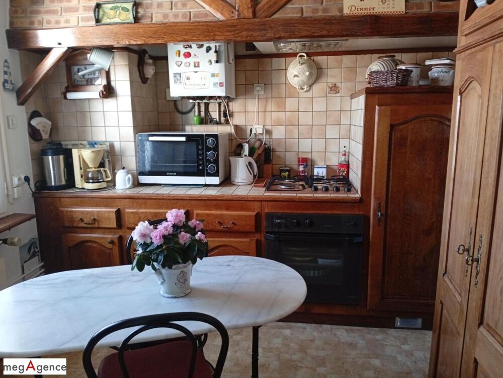 Appartement Vichy, 2 chambres 66 m² garage, cave.