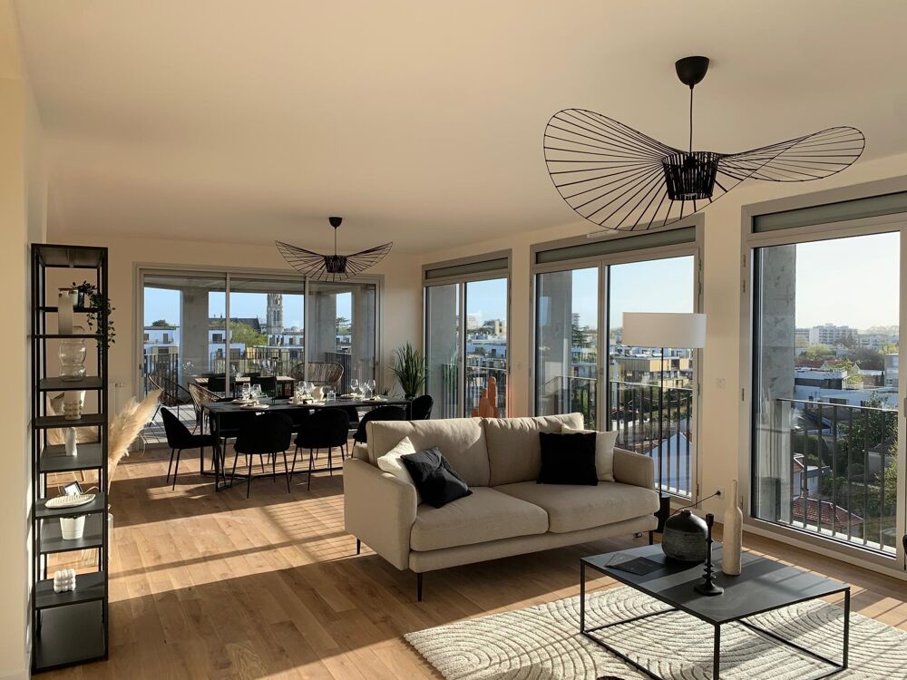Vente Appartement Découvrez un loft d'exception à Cauderan, alliant charme new-yorkais et vue imprenable, où modernité et luminosité se rencontren Bordeaux