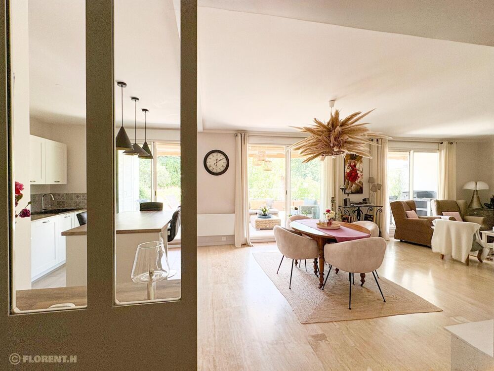 Vente Appartement CHARBONNIERES LES BAINS - T5 - Vaste Terrasse Charbonnieres-les-bains