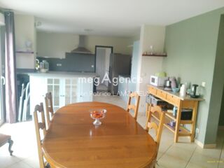  Maison � vendre 9 pi�ces 200 m�