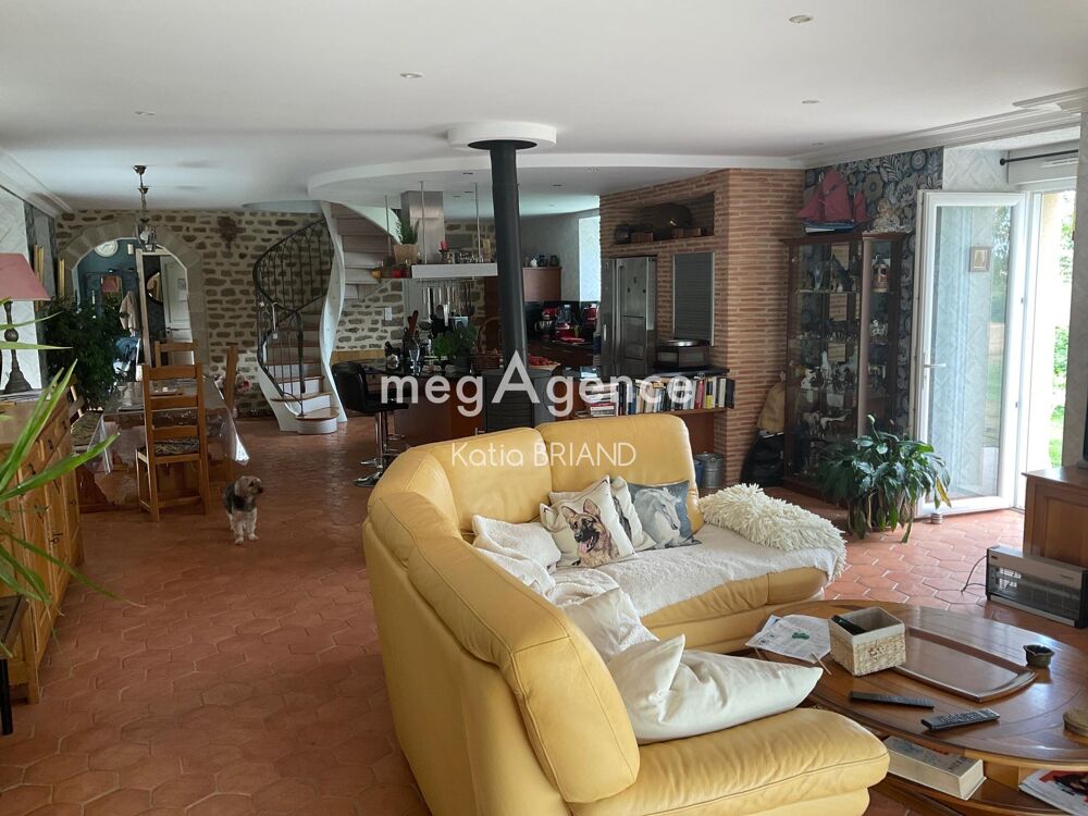 maison en pierre de 6 pièces dont 5 chambres