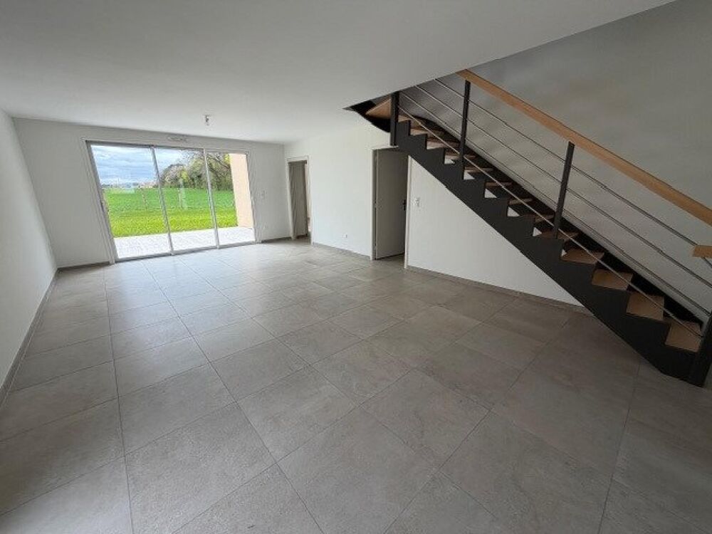 Maison T4 neuve avec prestations de qualité.