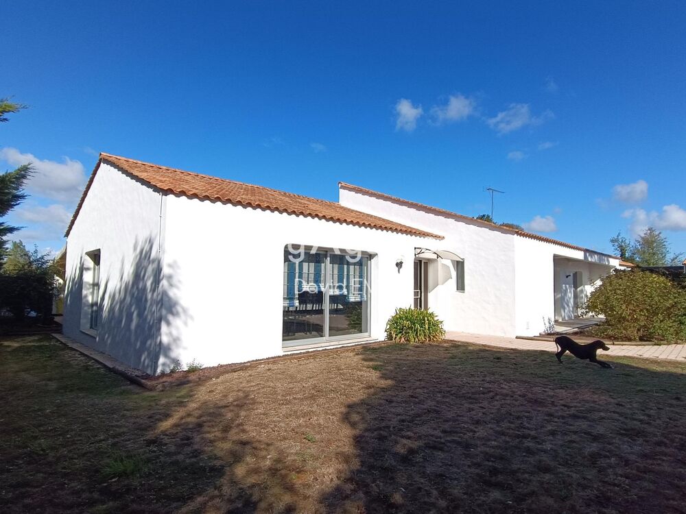 9 Pièces, 166 m2, 6 chambres, Piscine, ST CHRISTOPHE DU LIGNERON
