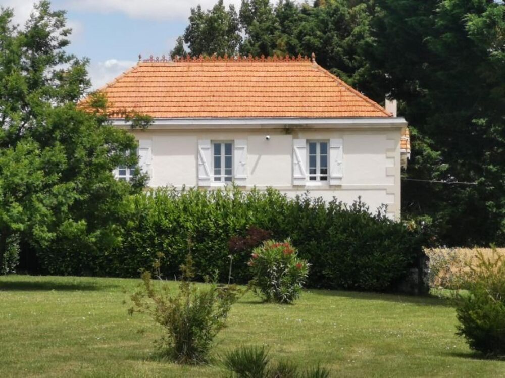 à vendre  Maison Le Gua (17600)