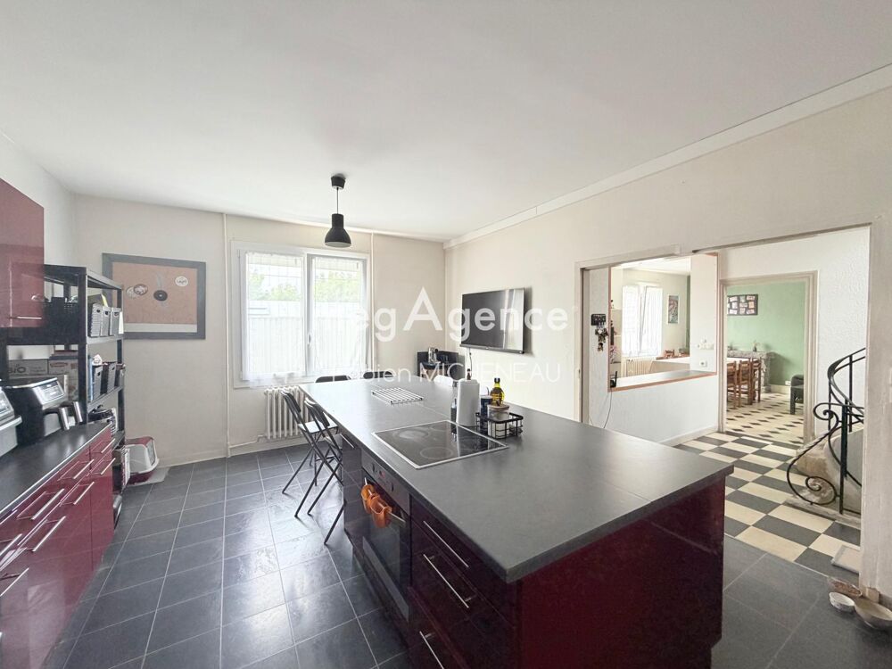 Vente Maison Maison Cholet quartier des Halles - 8 pièces - 196m² Cholet