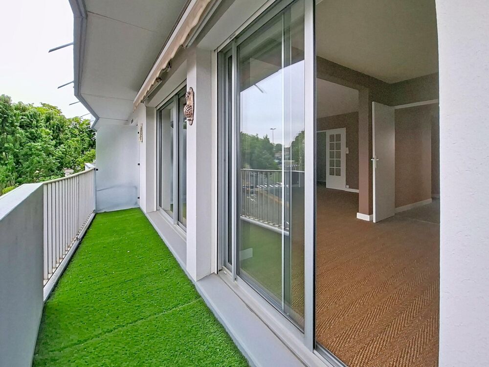 Appartement rénové de 81 m²  Résidence Saturne à Cholet