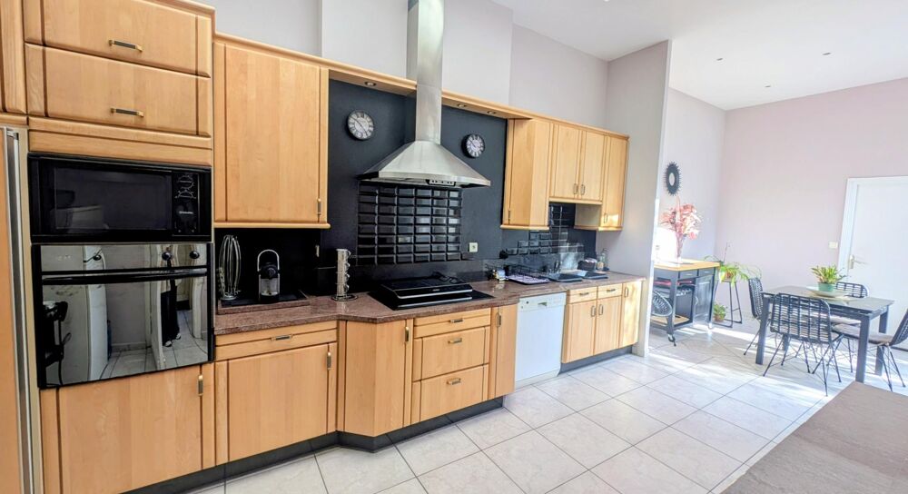 Vente Maison Maison de caractère & fort potentiel : grande famille, investissement ou profession libérale ! Roubaix