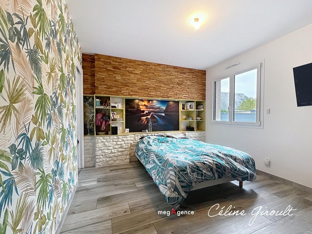Vente Maison Maison RT 2012 de 6 chambres avec vie de plain-pied et garage double ! Genets
