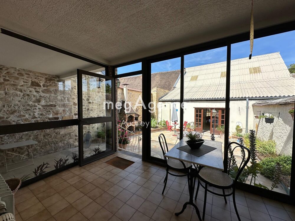 Maison 7 pièces 177 m² · à Villeblevin · 177 m² · 259 000 €