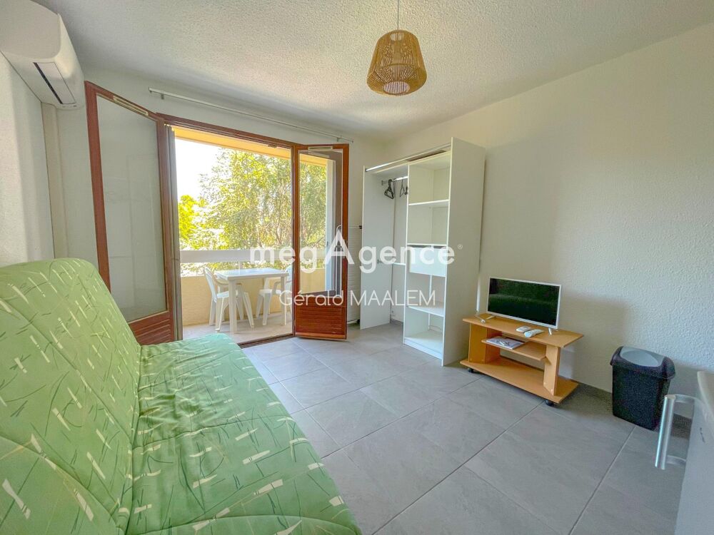 Studio avec terrasse à Saint Raphaël