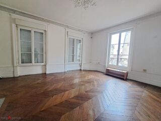 Immeuble à vendre 330 m²