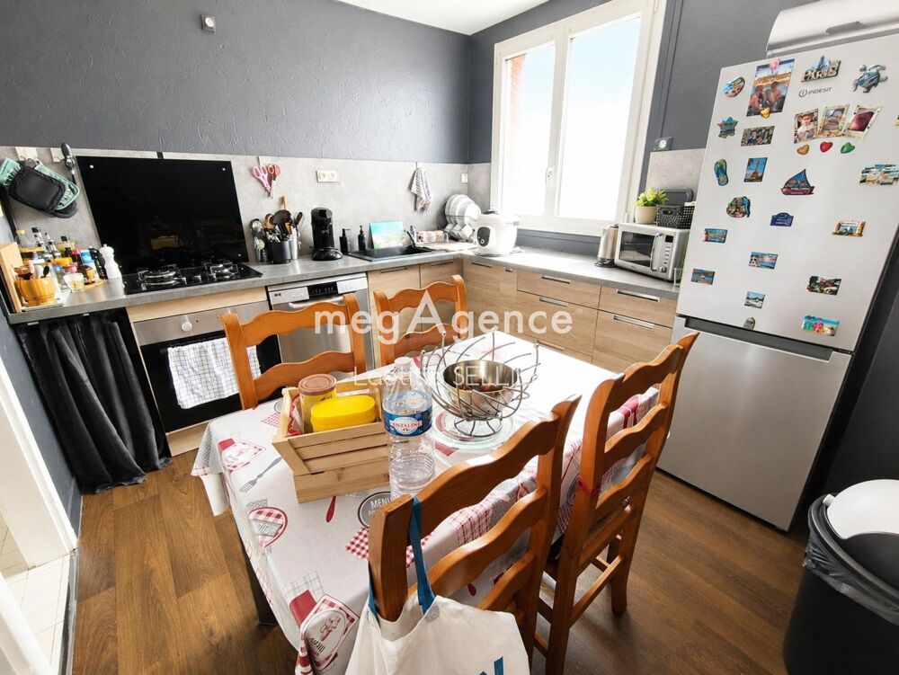 Vente Appartement Beau T4 entièrement rénové de 73 m² proche IUT Montlucon