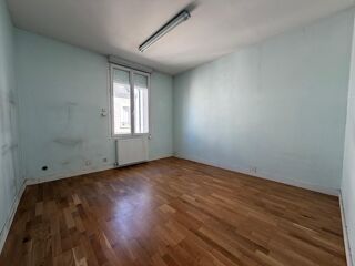  Immeuble à vendre 200 m²