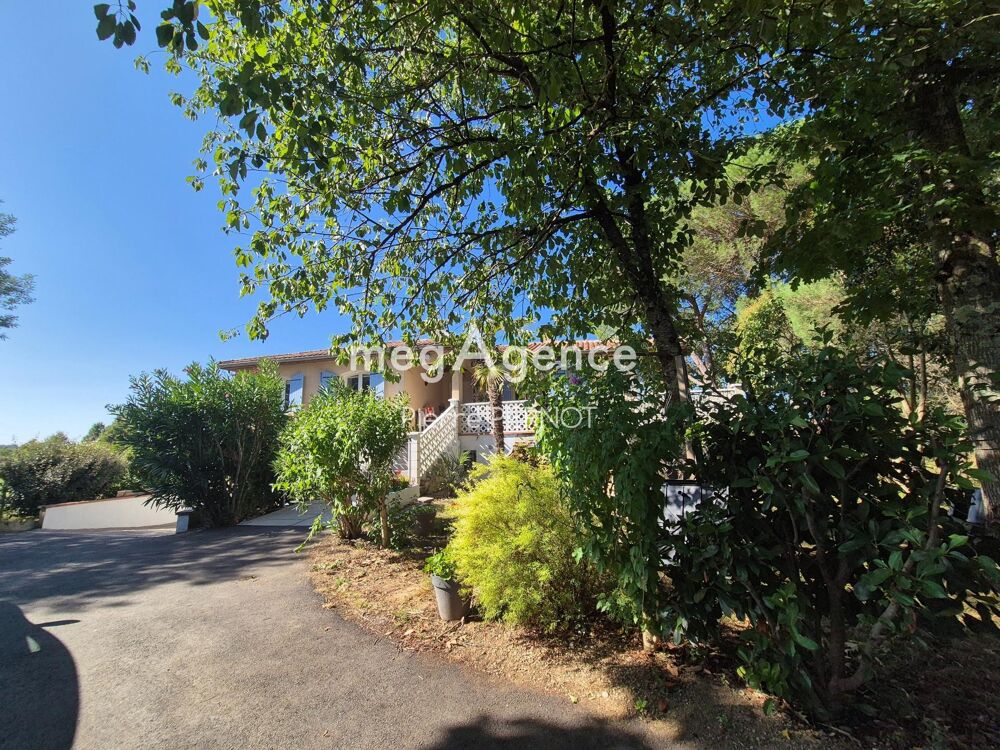 Grande maison familiale sur sous sol complet proche ALBI