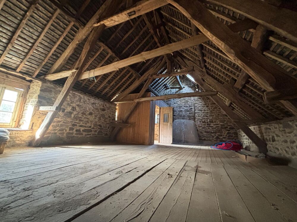Vente Maison Maison a rénover avec 4,3 hectares Le grand-celland