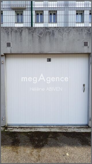  Parking / Garage à vendre 12 m²
