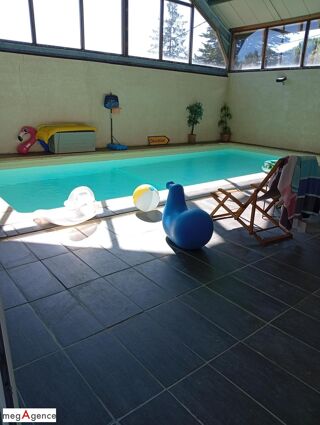  Maison � vendre 9 pi�ces 322 m�