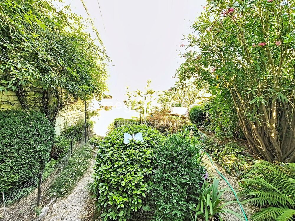 Maison de caractère, en pierre 162 m² - 4 chambres - Jardin - chai