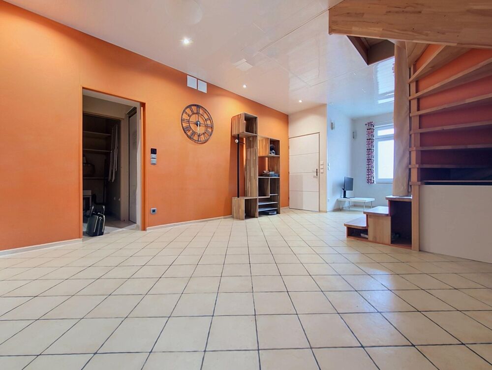 Vente Maison Maison rénovée avec goût, garage et extérieur Croix