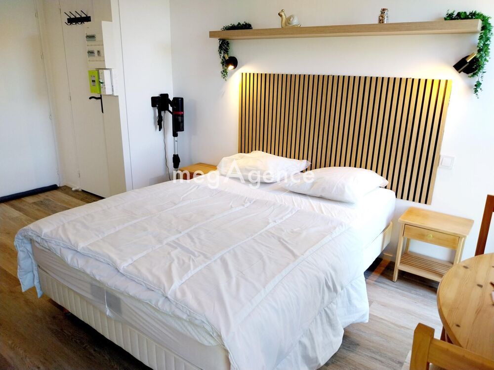 À LOUER  STUDIO MEUBLÉ 16,70 m²  JONZAC  ASCENSEUR  CLIMATISATION  WIFI
