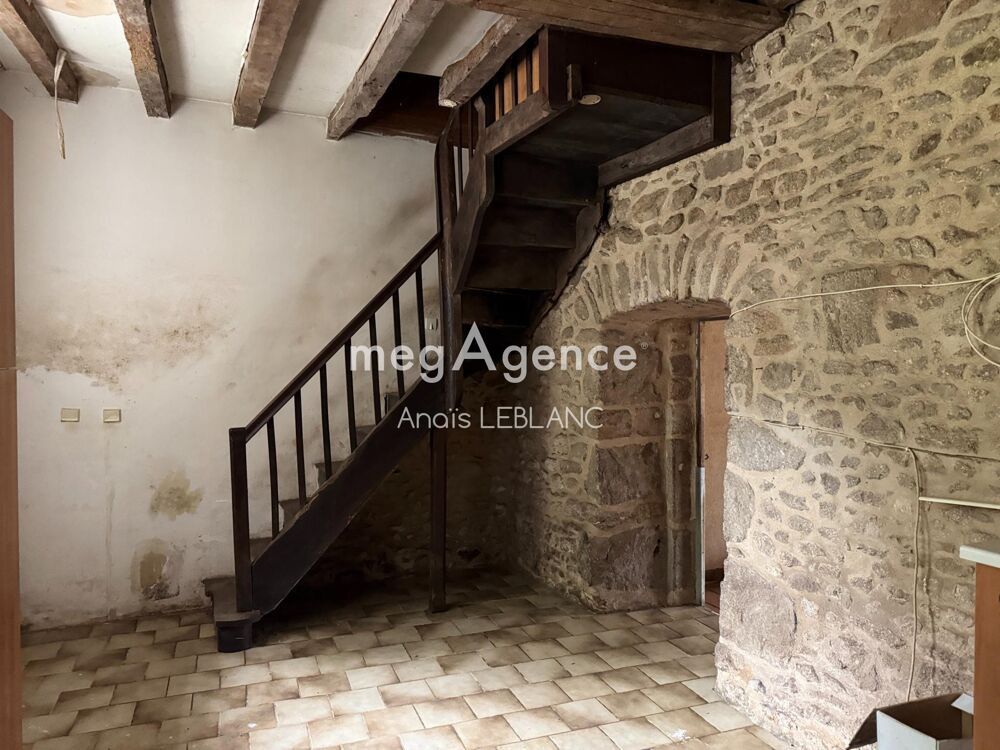 Vente Maison Maison en pierre au cœur d'un village proche du Mans Saint-thomas-de-courceriers