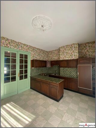  Maison � vendre 9 pi�ces 236 m�