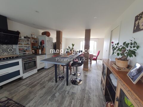  BIEN ATYPIQUE SUR 1400 M² DE TERRAIN Maison - 3 pièce(s) - 105 m²
