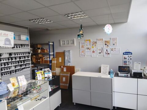 Commerce id&eacute;alement situ&eacute;, b&eacute;n&eacute;ficiant d'un emplacement strat&eacute;gique et d'une forte visibilit&eacute; 27200 14111 Louvigny