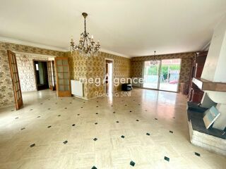  Maison � vendre 8 pi�ces 234 m�